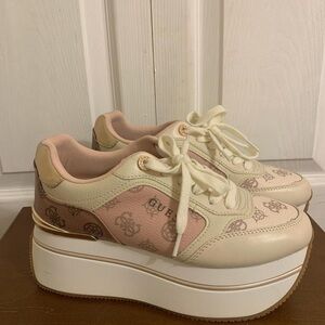 Guess Women's Cream and Pink Lace-Up Platform Sneakers